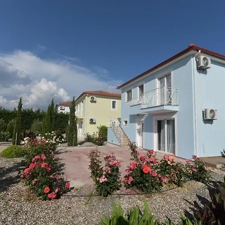 Iridia Resort Villas Foiniki Exterior photo