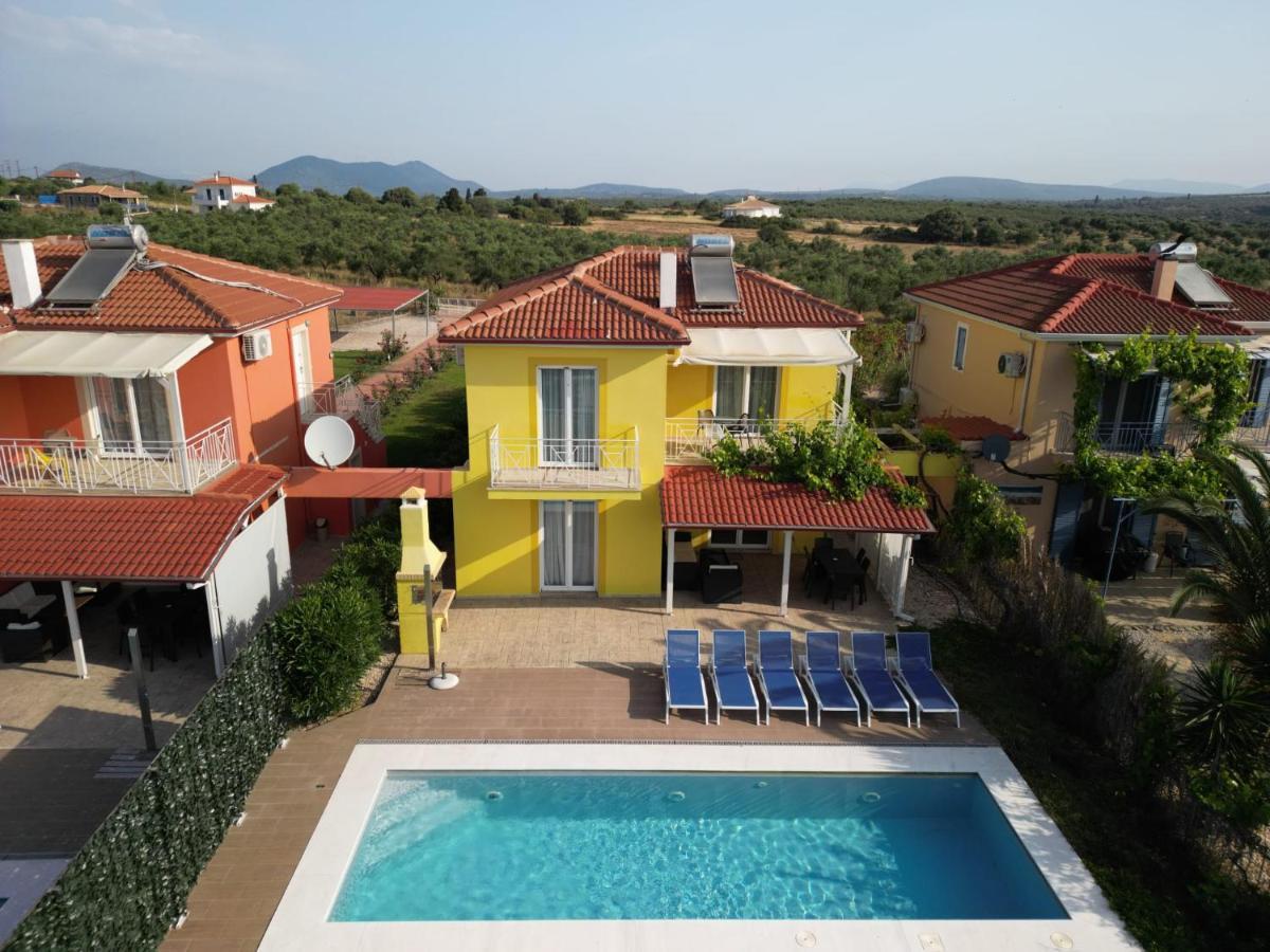 Iridia Villa *