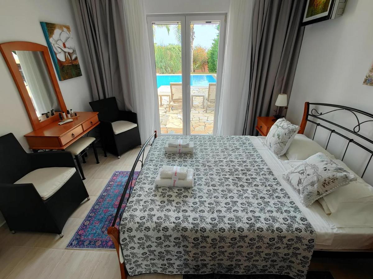 Iridia Villa