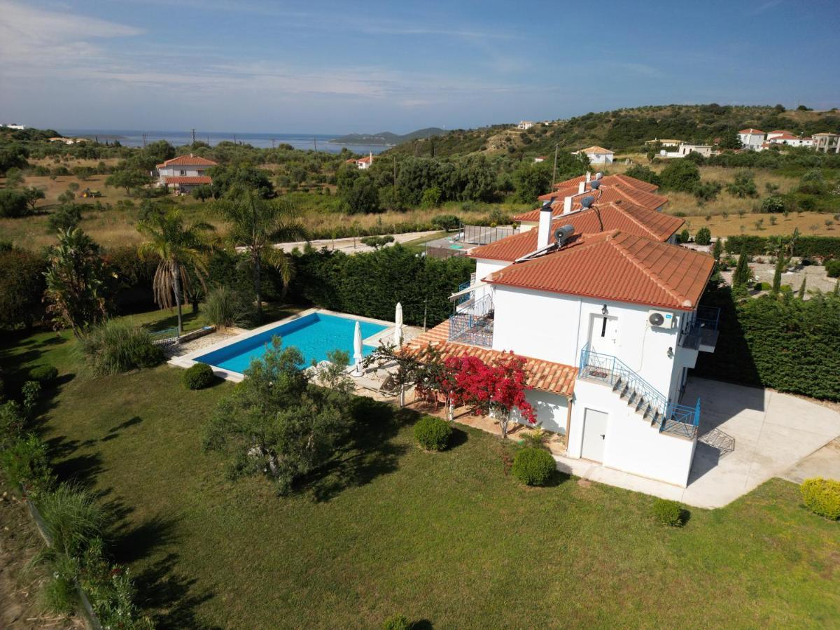 Iridia Villa *