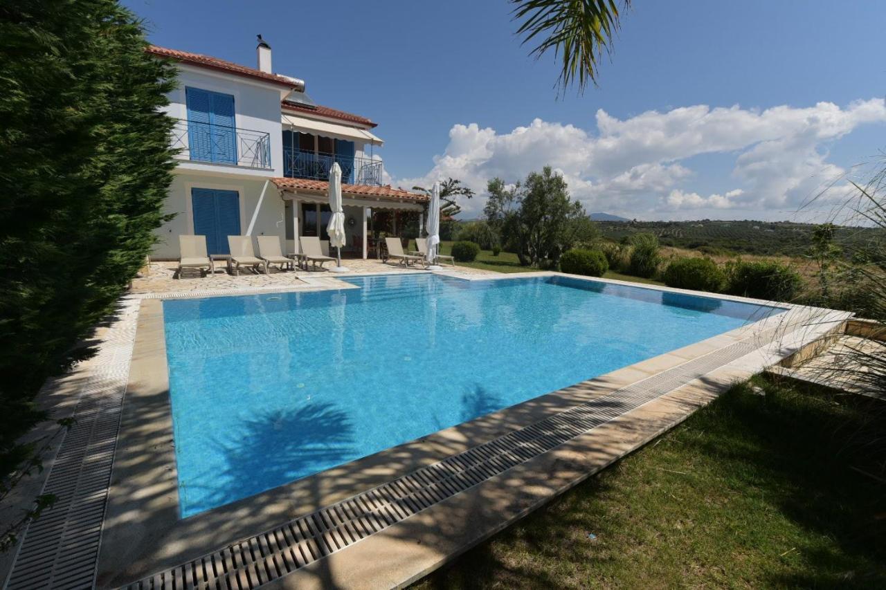 Iridia Villa Foiníki