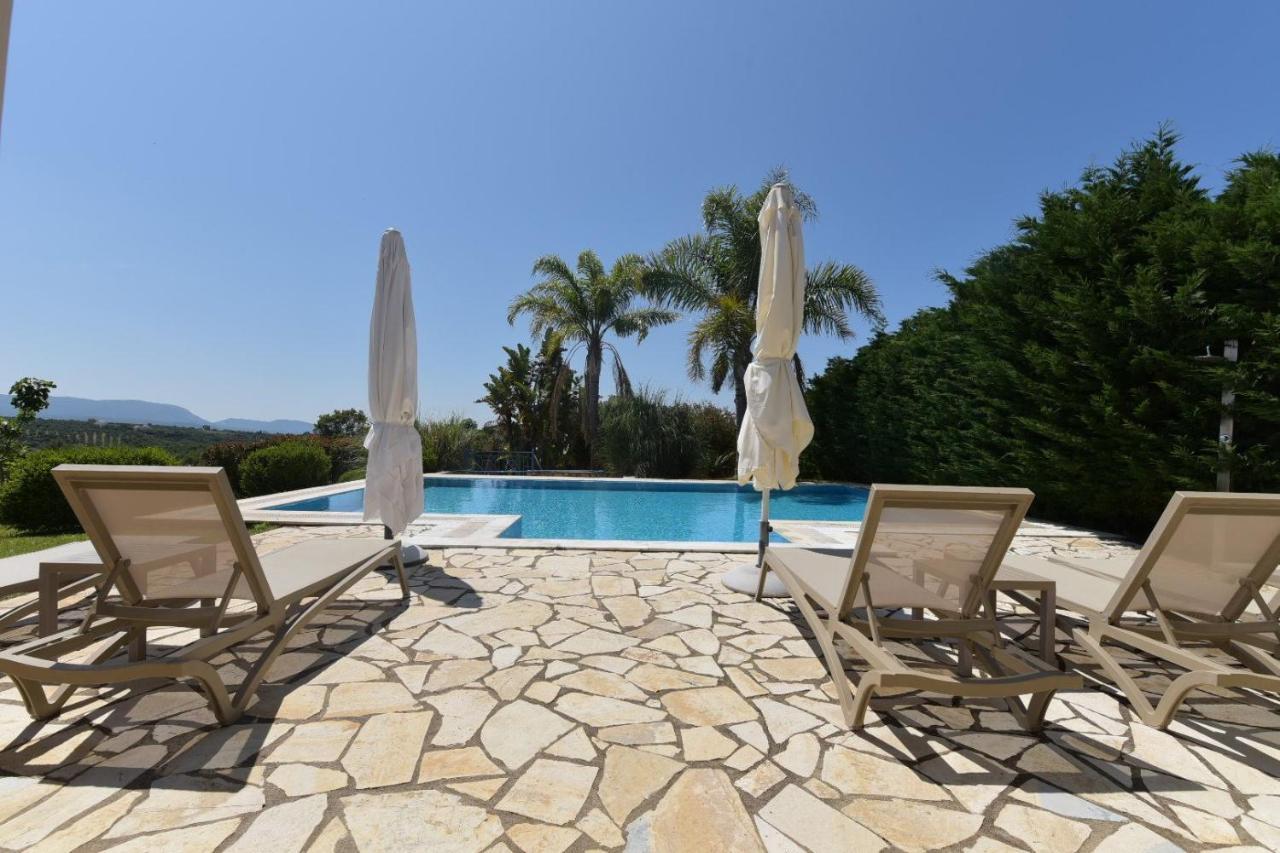 Iridia Villa